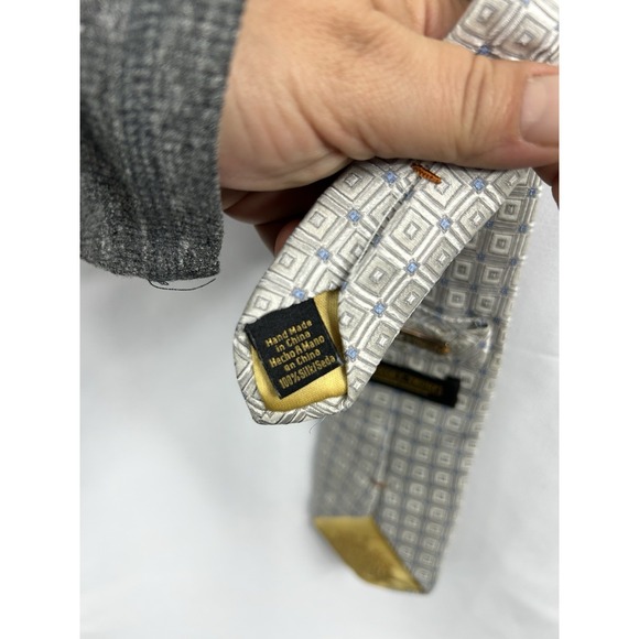 Donald Trump  Signature Collection Light Blue Tie Gold Bar 100% Silk - Picture 6 of 6